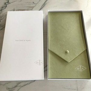 Van Cleef & Arpels Large Jewelry Necklace Box - 100% Authentic - BRAND NEW